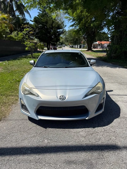2013 Scion FR-S - Image 2 of 11