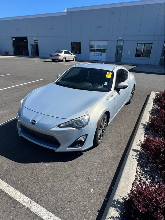 2013 Scion FR-S - Image 2 of 8