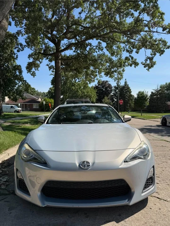 2013 Scion FR-S - Image 10 of 14