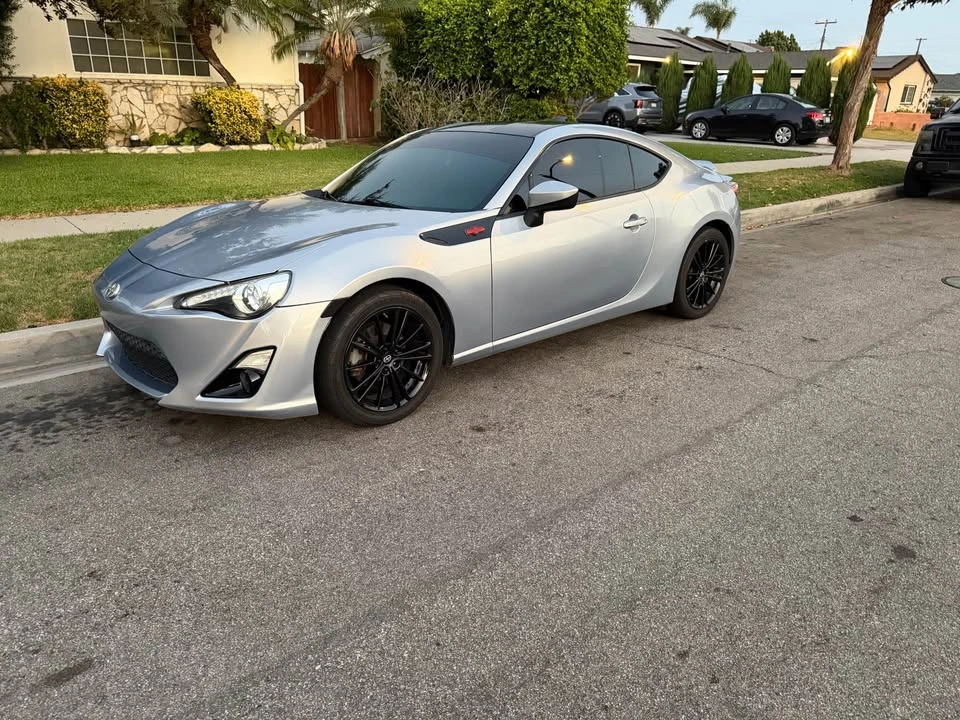 2013 Scion FR-S - Image 3 of 8