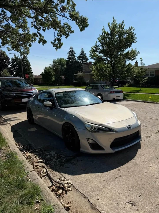 2013 Scion FR-S - Image 2 of 14