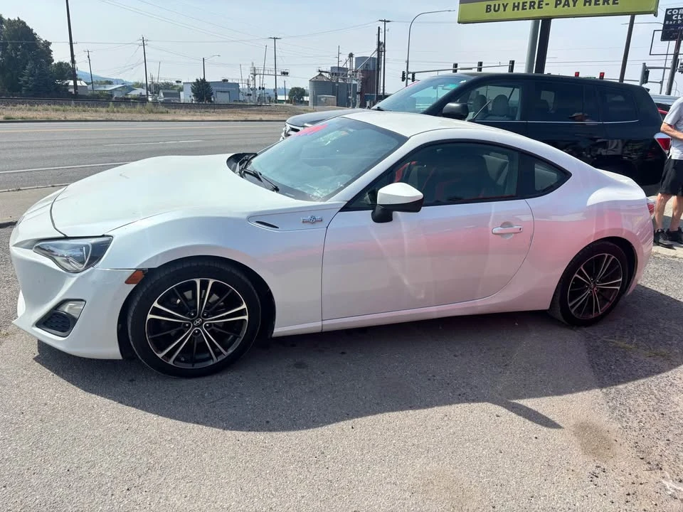 2013 Scion FR-S - Image 2 of 10