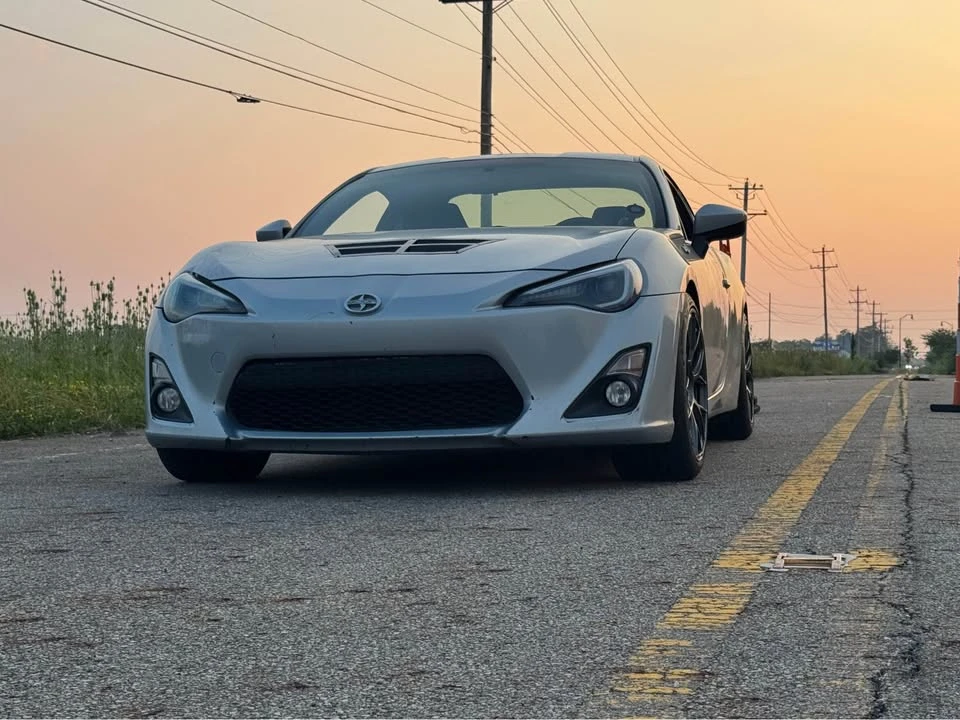 2013 Scion FR-S - Image 2 of 8