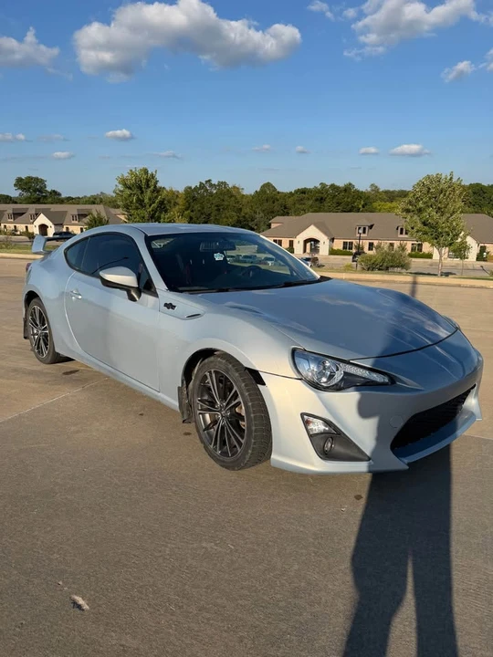 2013 Scion FR-S - Image 2 of 20