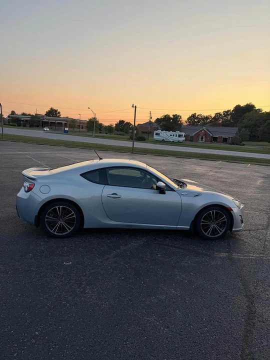 2013 Scion FR-S - Image 6 of 12
