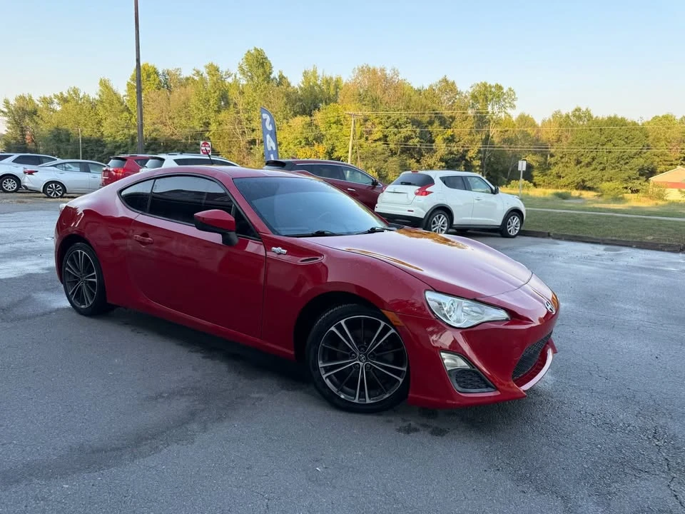 2013 Scion FR-S - Image 2 of 11