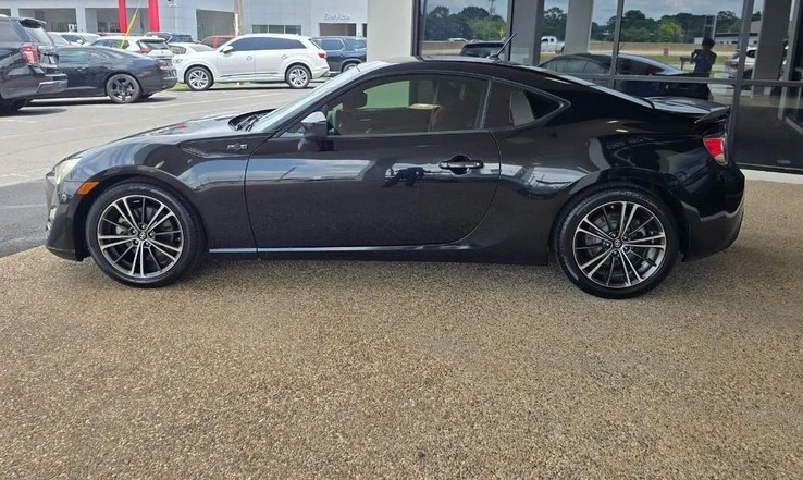 2013 Scion FR-S - Image 4 of 11