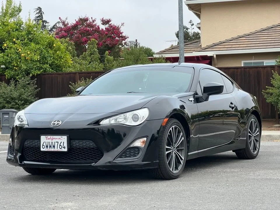 2013 Scion FR-S - Image 2 of 20