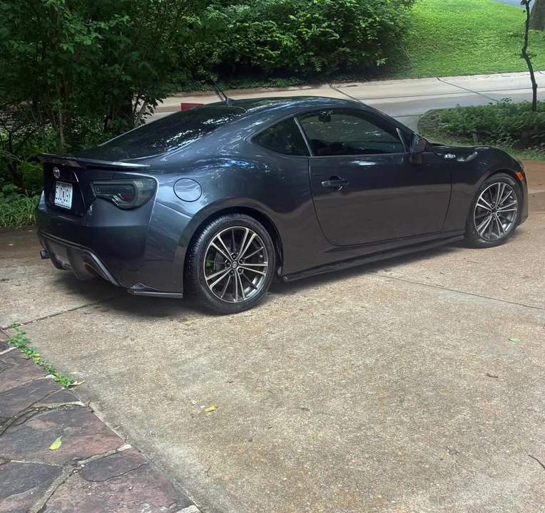 2013 Scion FR-S - Image 3 of 10