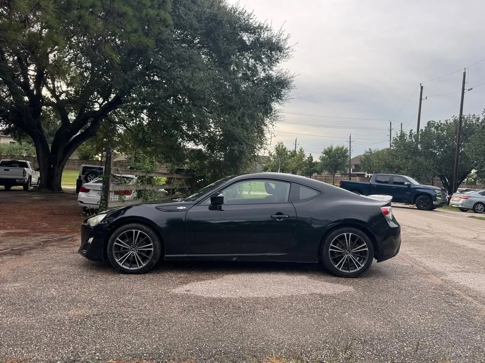 2013 Scion FR-S - Image 2 of 20
