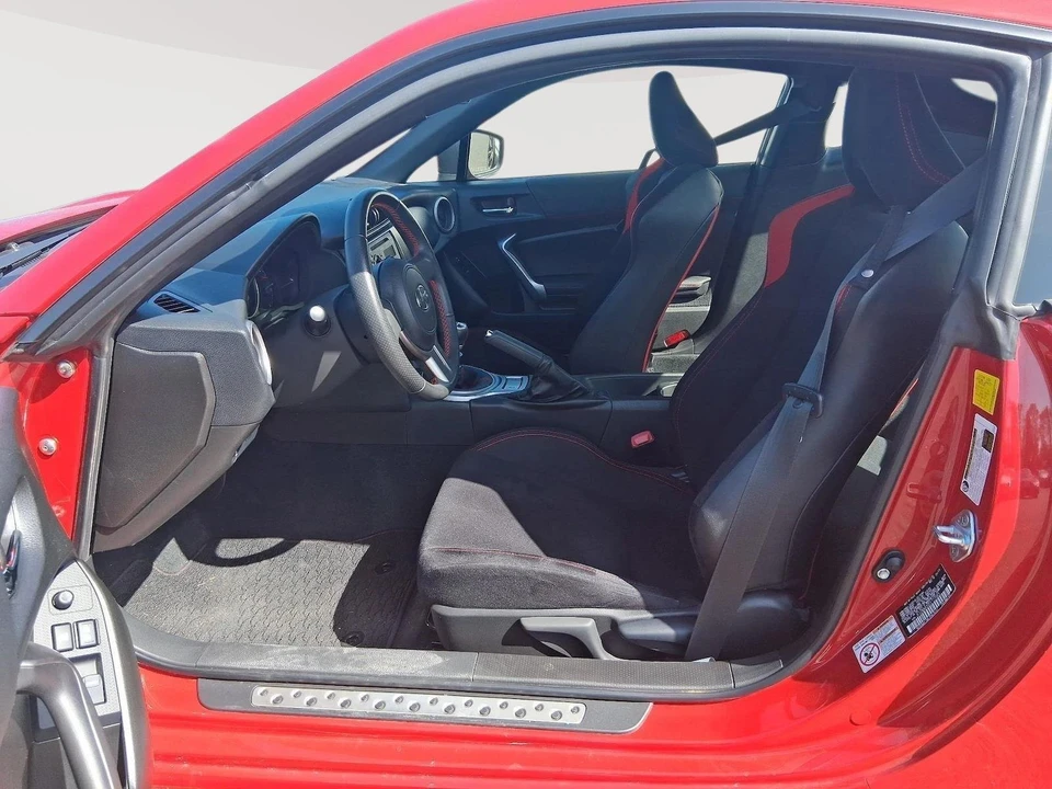 2013 Scion FR-S - Image 3 of 11