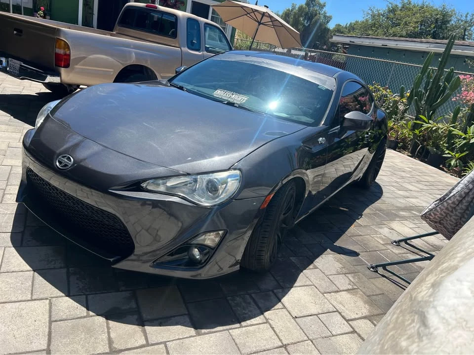2013 Scion FR-S - Image 2 of 13