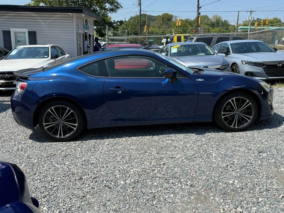 2013 Scion FR-S - Image 9 of 14