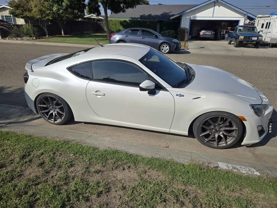 2013 Scion FR-S - Image 3 of 11