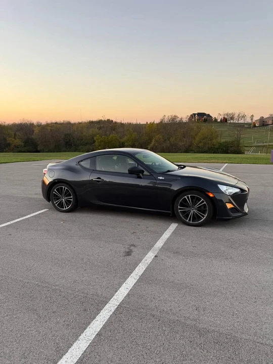 2013 Scion FR-S - Image 3 of 9