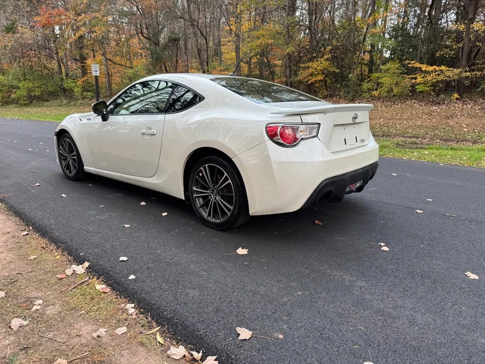 2013 Scion FR-S - Image 2 of 18