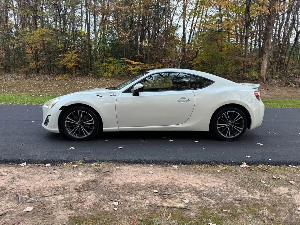 2013 Scion FR-S - Image 6 of 18