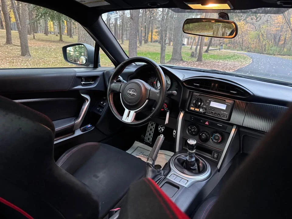 2013 Scion FR-S - Image 10 of 18