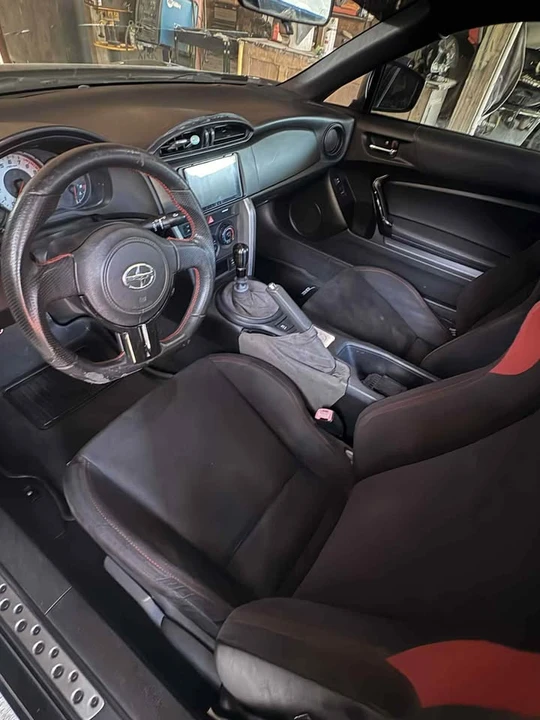 2013 Scion FR-S - Image 8 of 11
