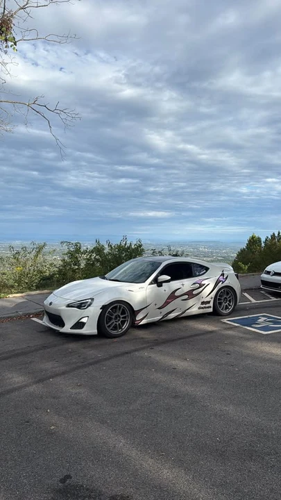 2013 Scion FR-S - Image 2 of 14