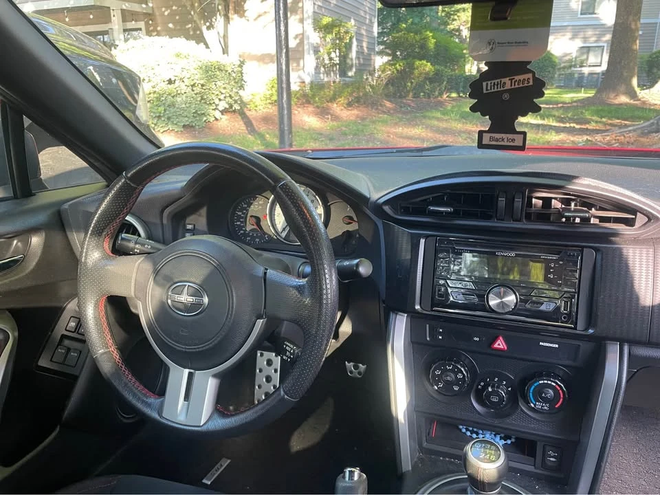 2013 Scion FR-S - Image 2 of 13