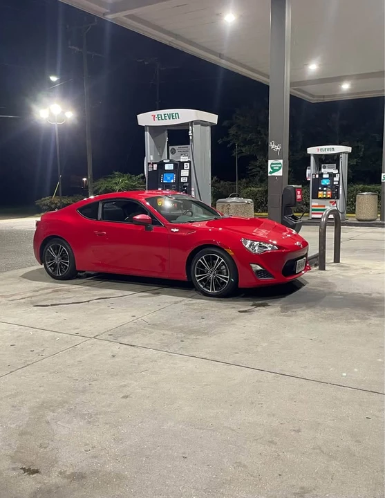 2013 Scion FR-S - Image 12 of 13