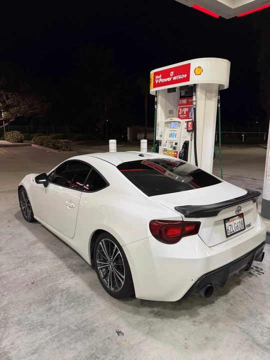 2013 Scion FR-S - Image 2 of 5