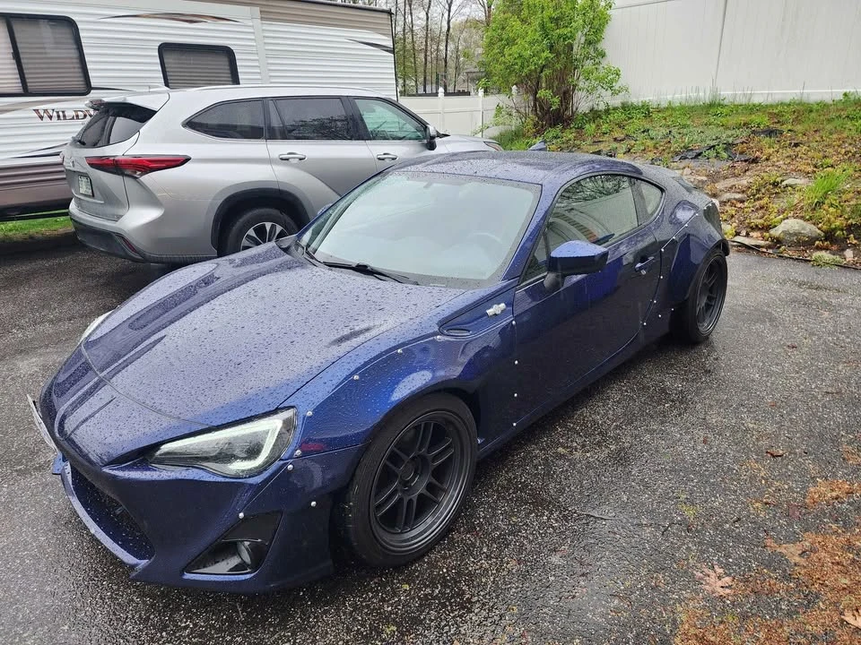 2013 Scion FR-S - Image 2 of 8