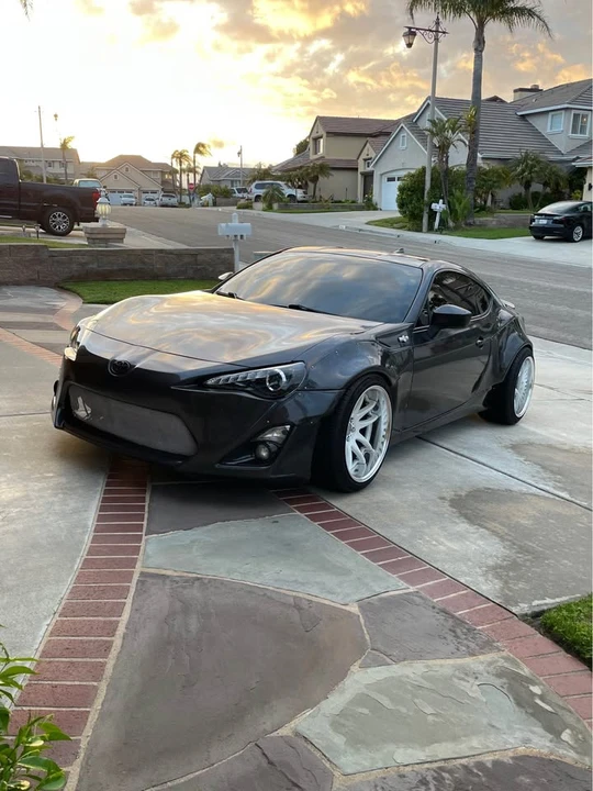 2013 Scion FR-S - Image 5 of 8