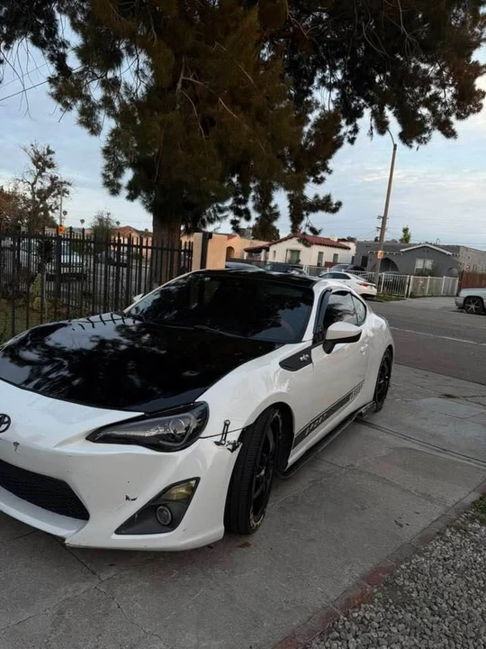 2013 Scion FR-S - Image 2 of 7
