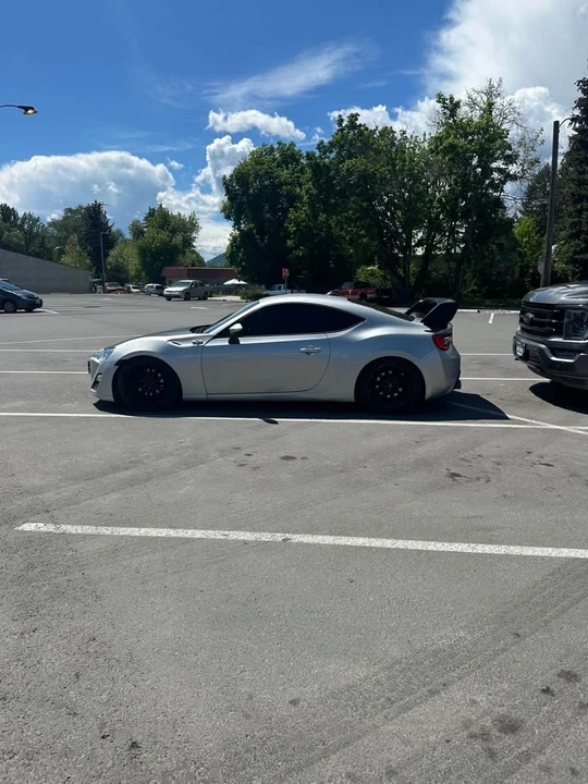 2013 Scion FR-S - Image 2 of 11