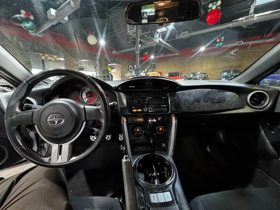 2013 Scion FR-S - Image 8 of 13
