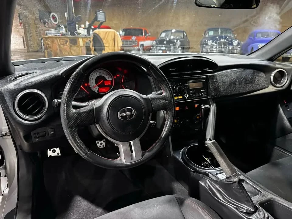 2013 Scion FR-S - Image 7 of 13