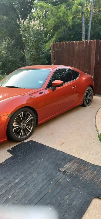 2013 Scion FR-S - Image 2 of 3