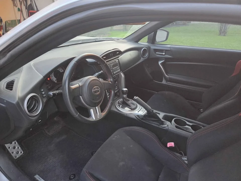 2013 Scion FR-S - Image 4 of 8