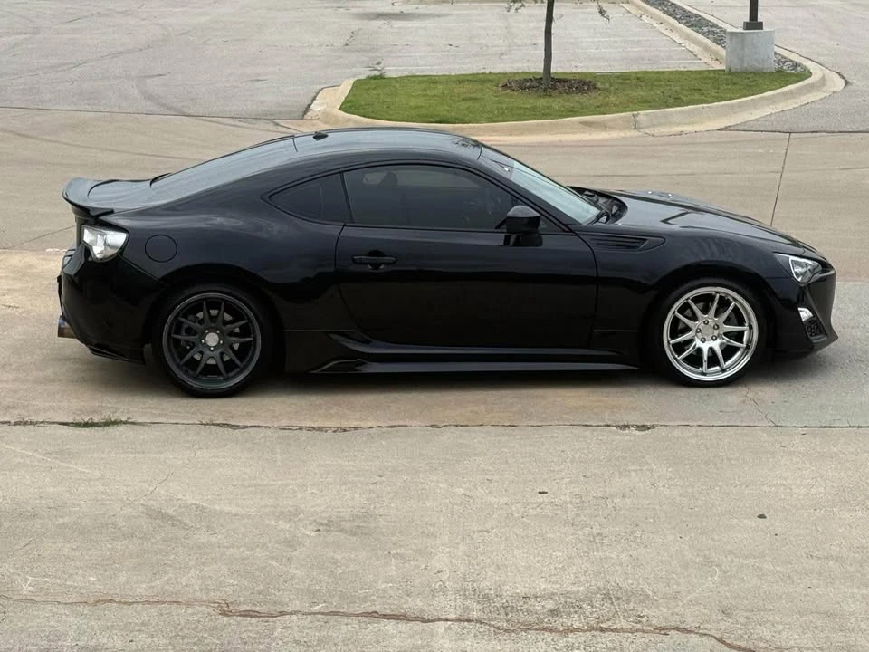 2013 Scion FR-S - Image 6 of 6