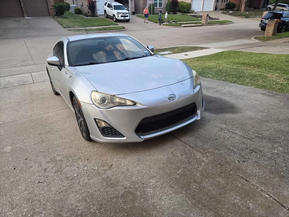 2013 Scion FR-S - Image 2 of 8
