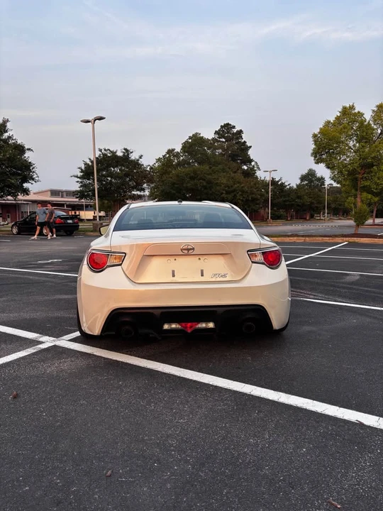2013 Scion FR-S - Image 4 of 11