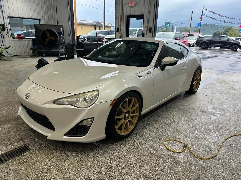 2013 Scion FR-S - Image 4 of 7