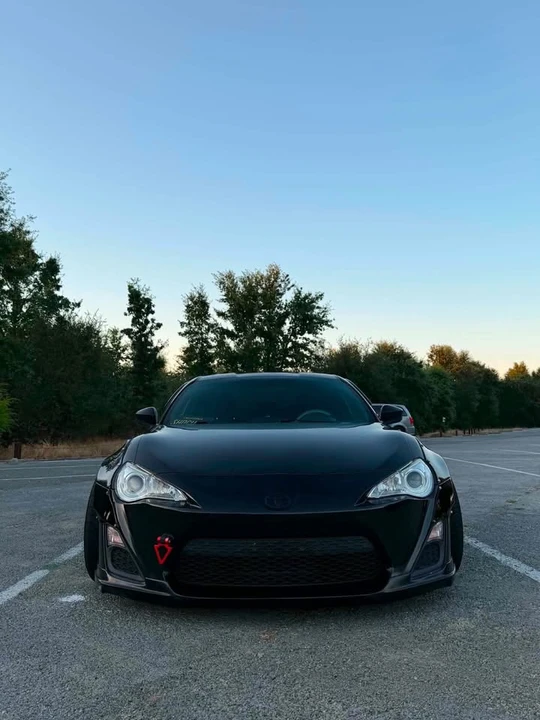 2013 Scion FR-S - Image 2 of 5