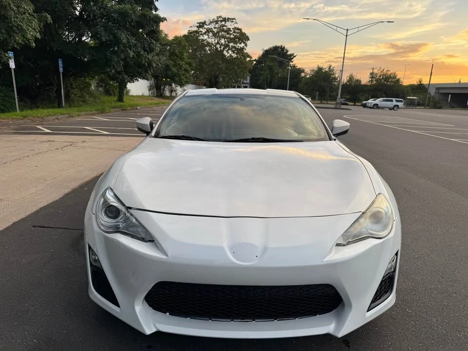 2013 Scion FR-S - Image 2 of 10