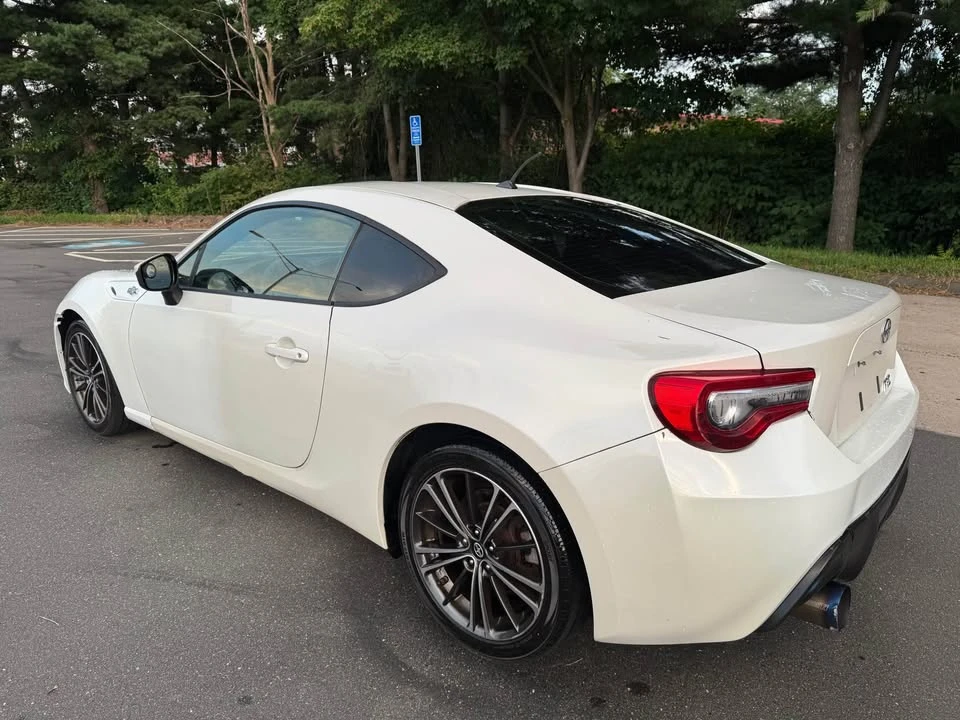 2013 Scion FR-S - Image 7 of 10