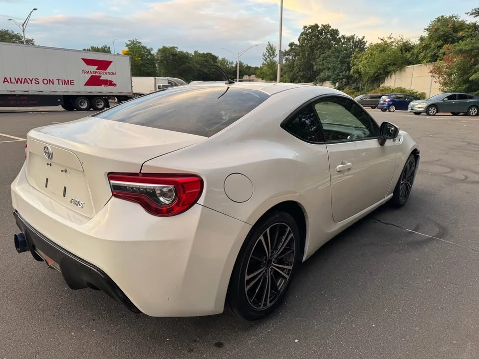 2013 Scion FR-S - Image 5 of 10