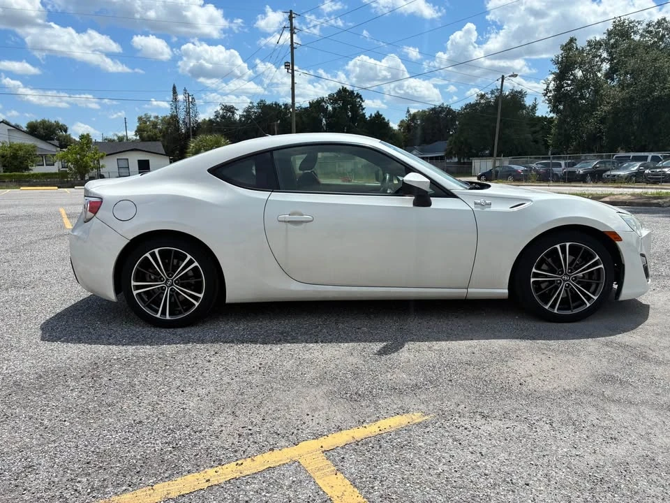 2013 Scion FR-S - Image 6 of 12