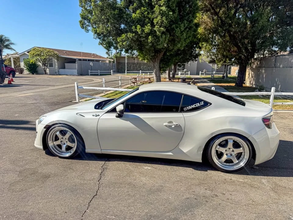 2013 Scion FR-S - Image 8 of 10