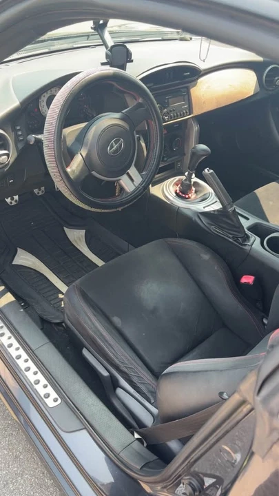 2013 Scion FR-S - Image 11 of 12