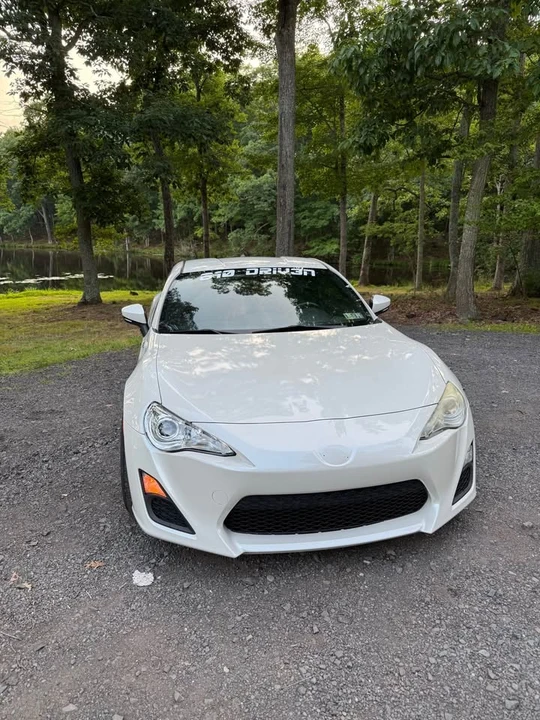 2013 Scion FR-S - Image 2 of 13