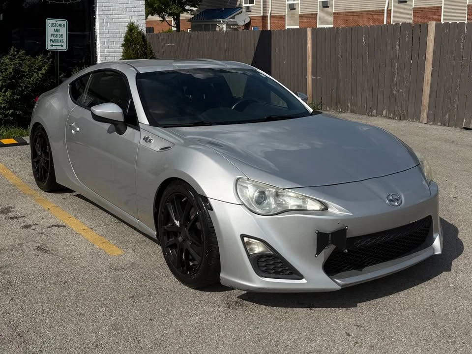 2013 Scion FR-S - Image 4 of 17