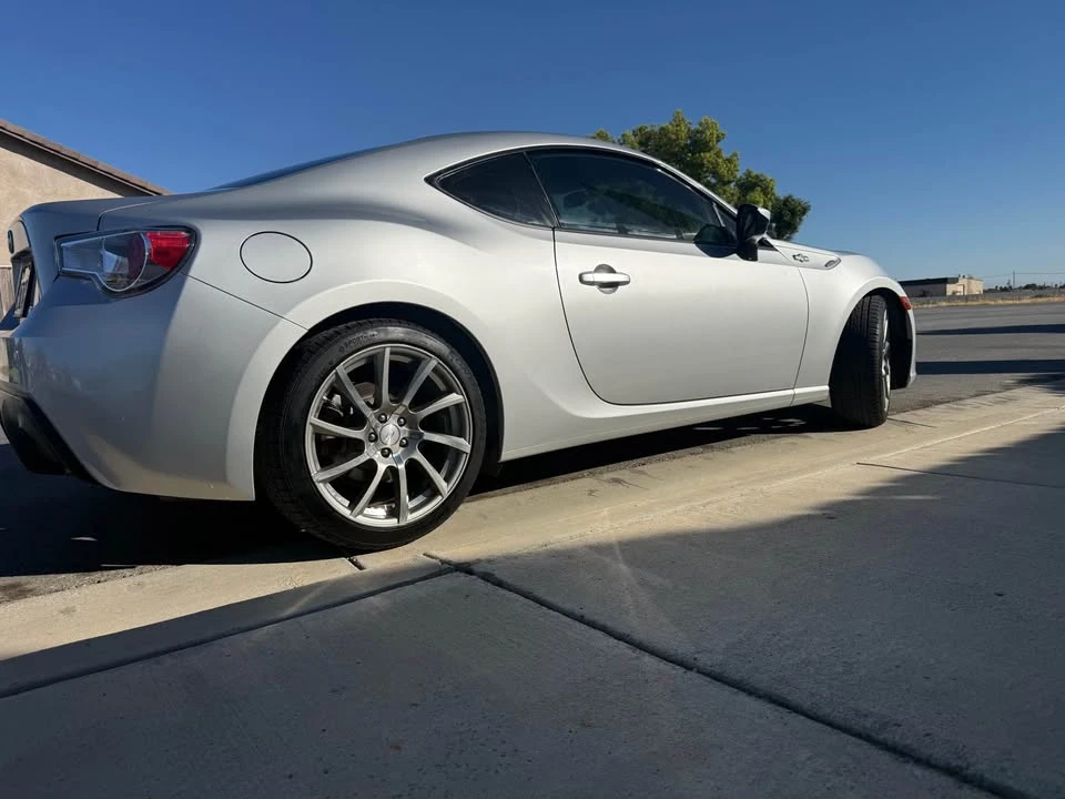 2013 Scion FR-S - Image 4 of 17