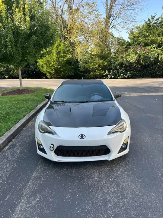 2013 Scion FR-S - Image 2 of 10